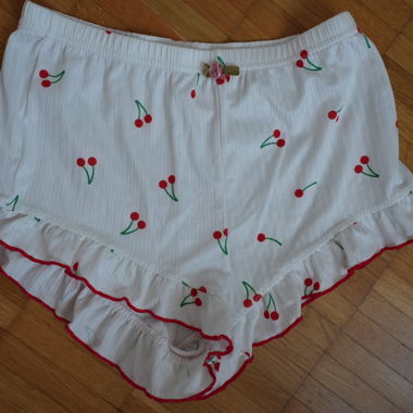 Kirschen Pyjama-Set