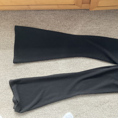 70s bootcut leggings for a night out