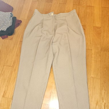 Beage Anzugshose mit Muster
