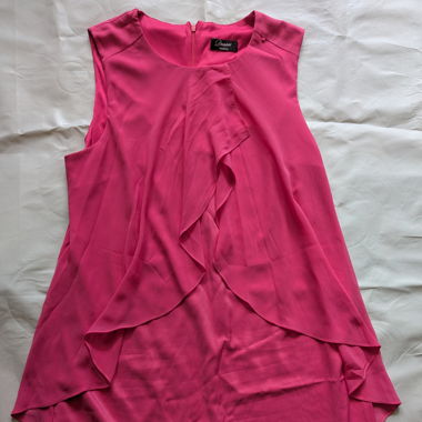 Robe Rose à Volants 4XL - Comme Neuve