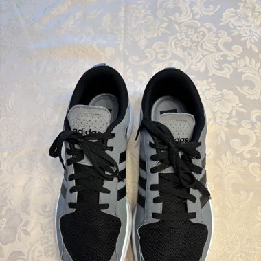Adidas Sneaker Grau/Schwarz