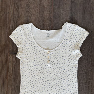 Lilac floral shirt with buttons