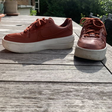 Nike AIR - rust red