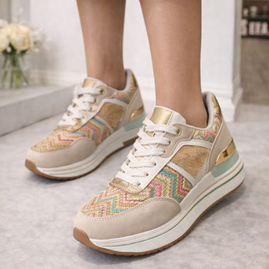 Sneakers platform multicolore alla moda