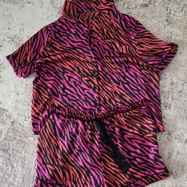 Short‑Sleeve Pajama Set with Zebra Pattern