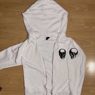Weisser NUMBER (N)INE Skull Hoodie