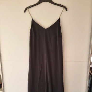 Schwarzes Kleid 