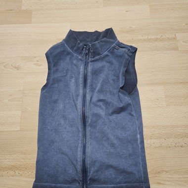 Top zip senza maniche