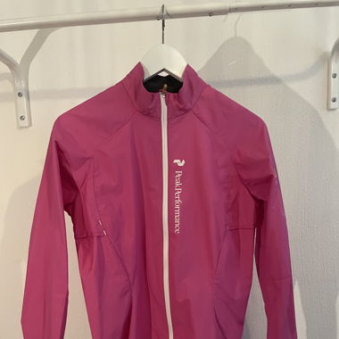 Peak Performance Windbreaker
