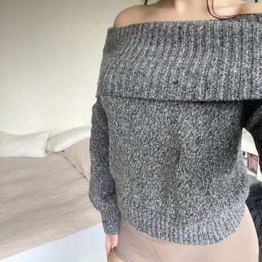 Grauer Fold over Pullover