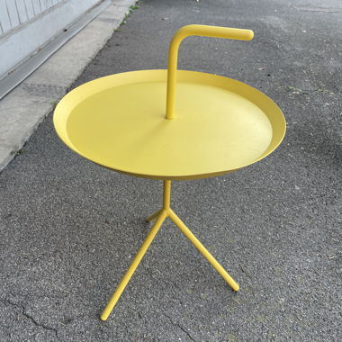 Tavolino giallo hay don’t leave me