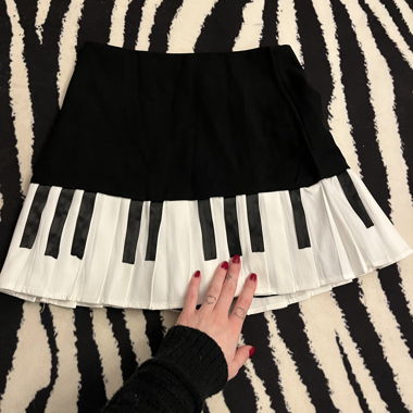 Piano Skirt