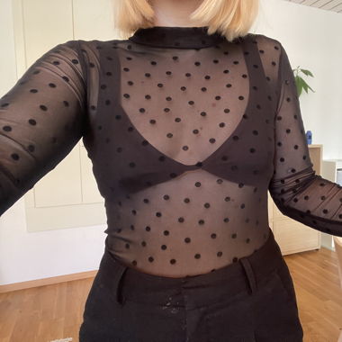 Pull en fine résille