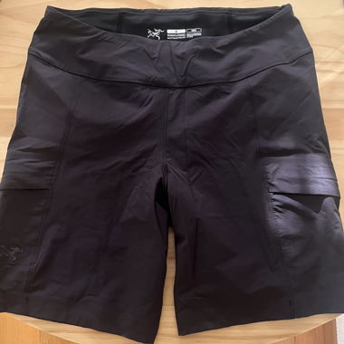 Arc'teryx Women’s Shorts Gr. 6