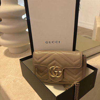 Gucci Super Mini – Borsa in Pelle Matelassé Beige