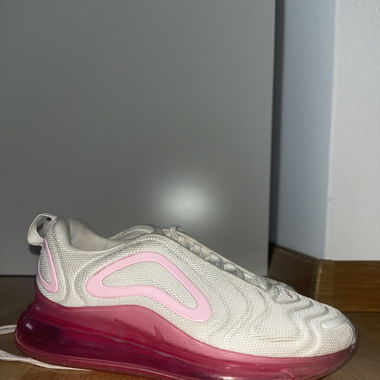 AIR MAX 720