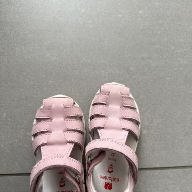 Elefanten Sandalen Gr. 22