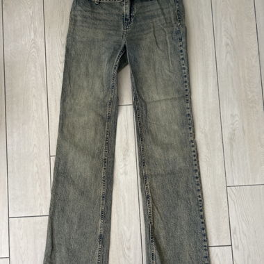 Y2K Low-Rise Washed Jeans with Belt