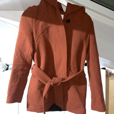 Short coat
