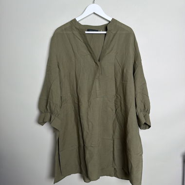 Top Tunica Oversize Verde Oliva