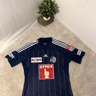 FCL Trikot unterschrieben 