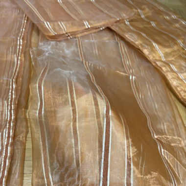 Transparente Vorhänge orange mit Streifen