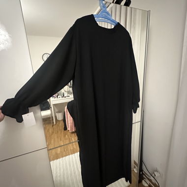 Abaya con maniche arricciate