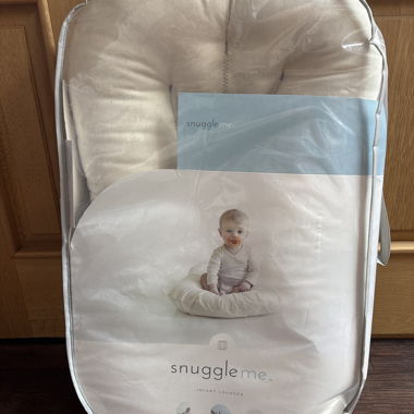 Snuggle Me Baby-Liege
