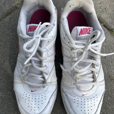 Baskets Nike City Court