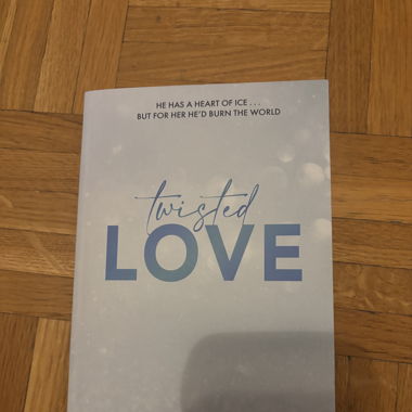Livre Twisted Love en anglais 