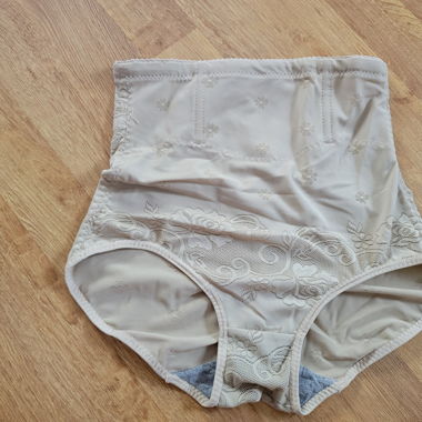 Guaina modellante beige