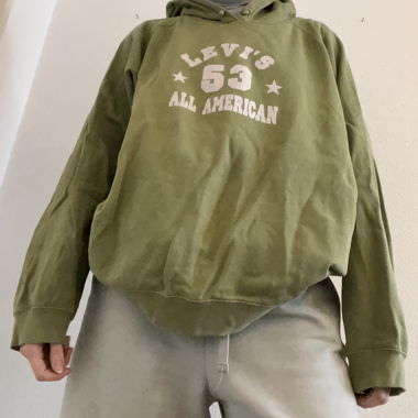 olive green vintage LEVI’S hoodie