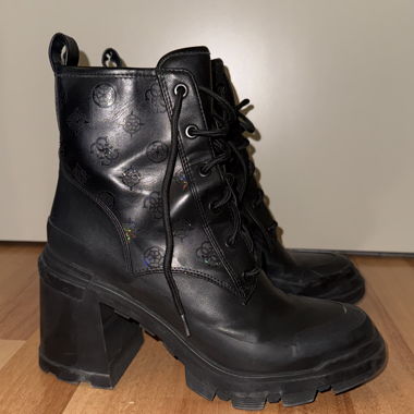 Bottes à lacets Guess noires à talon bloc