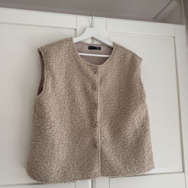 Teddy Weste beige Gr. M - BRANDNEU! 