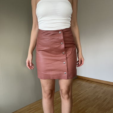 Custommade leather skirt with buttons pink XS