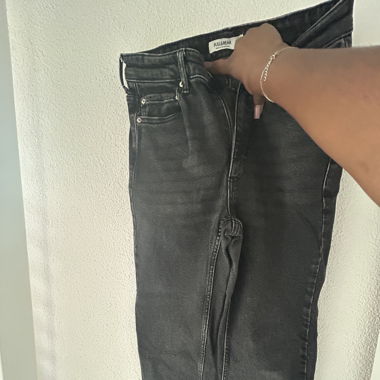 Pull and bear black jeans 