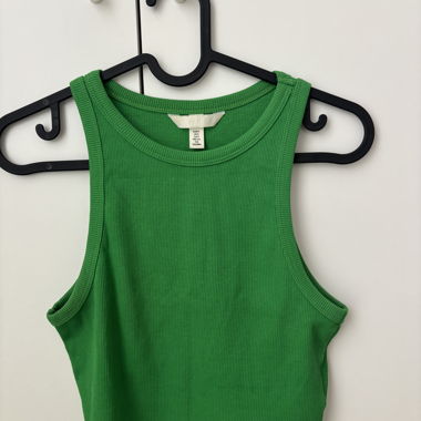 Top sans manches vert