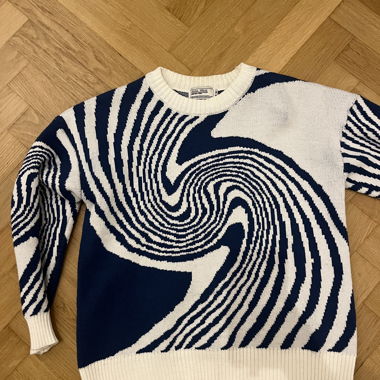 Pulli blau/weiss Muster