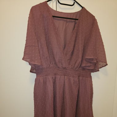 Robe pointes manches évassées 