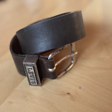 Levi’s brown leather belt