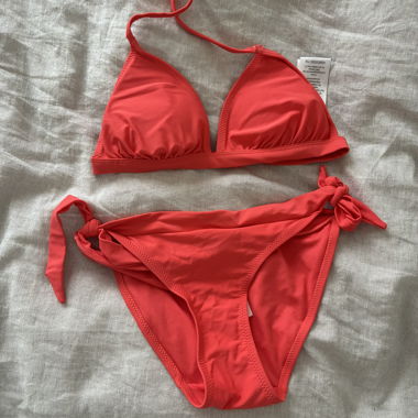 Costume da bagno due pezzi corallo