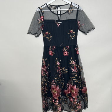 Robe en mesh à fleurs VILA