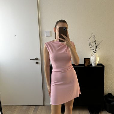 Zara Kleid