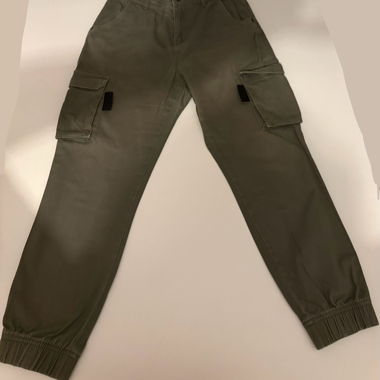 Pantaloni cargo