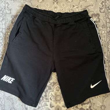 Nike Shorts schwarz