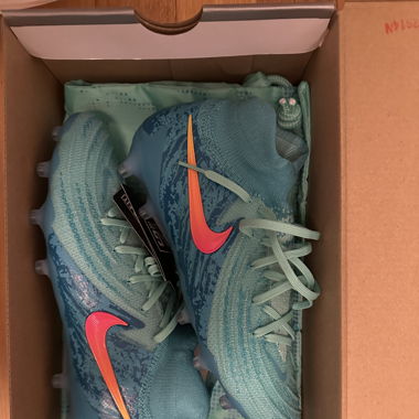 nike phantom luna 2 elt v8 agpro
