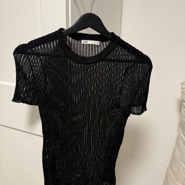 Top in maglia ZARA