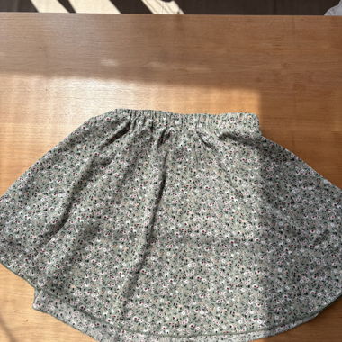 Floral mini skirt