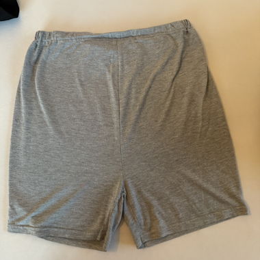grössenverstellbare radlershorts / gr M - XL
