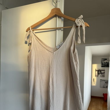 Beige cute romper